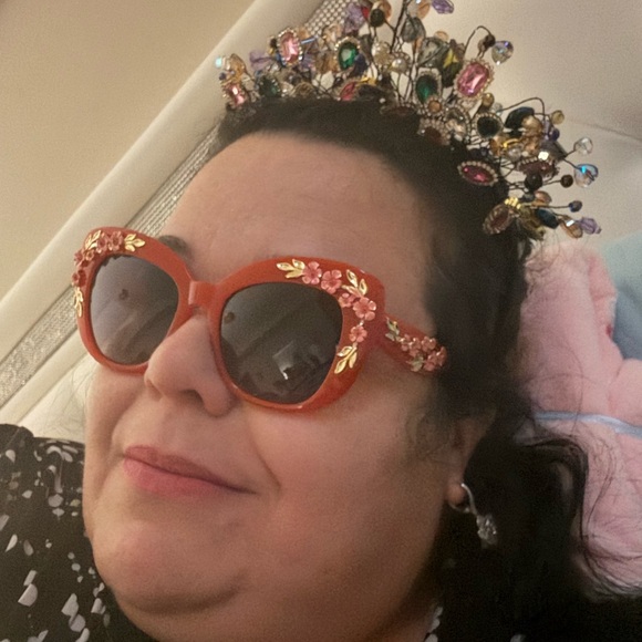 Meet your Posher, Liza - Picture 9 of 16